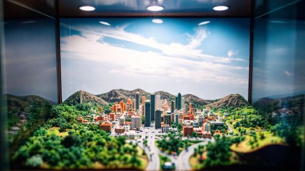 Top tips and techniques for building captivating dioramas